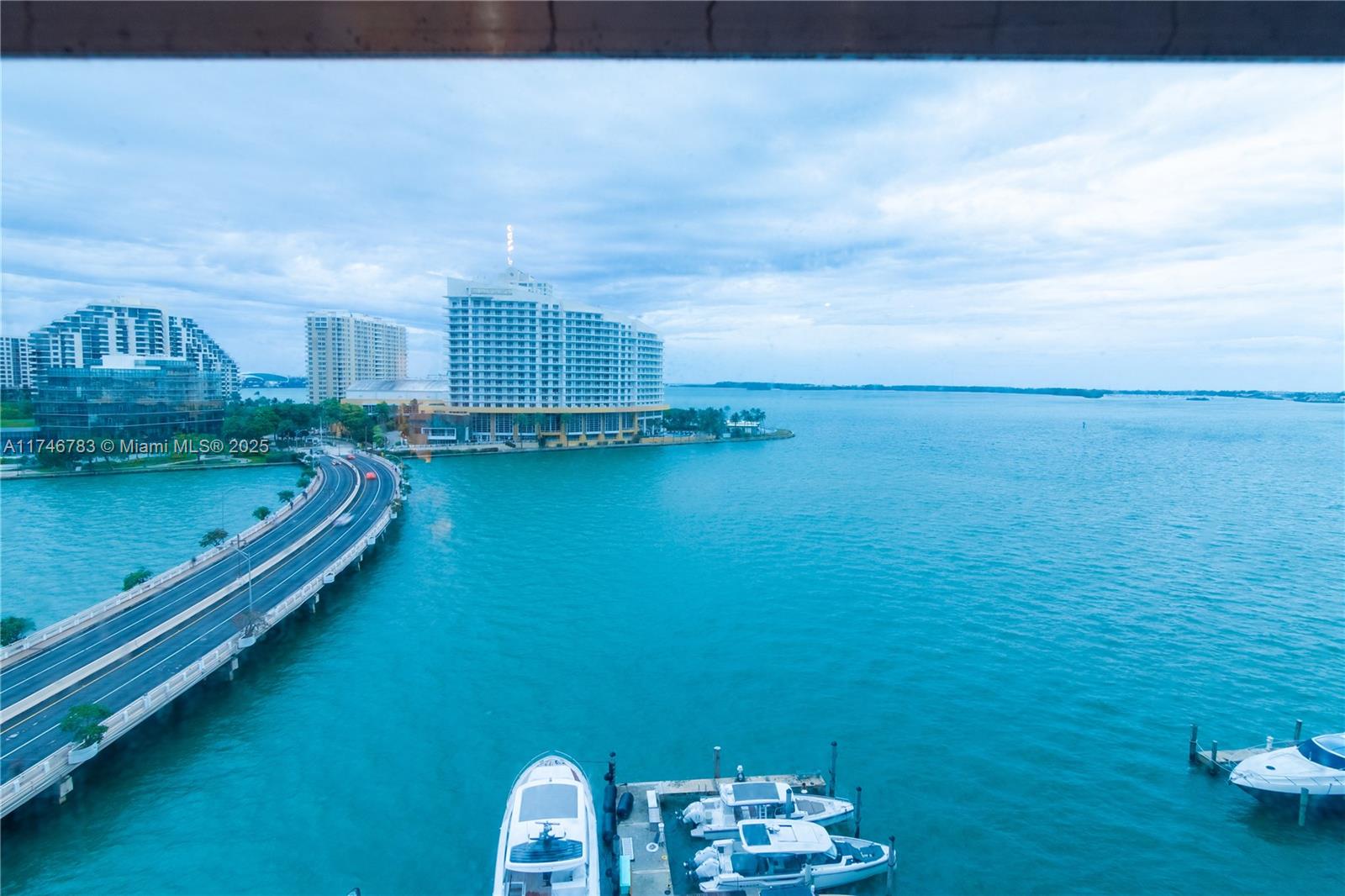 801 Brickell Bay Dr # 1069