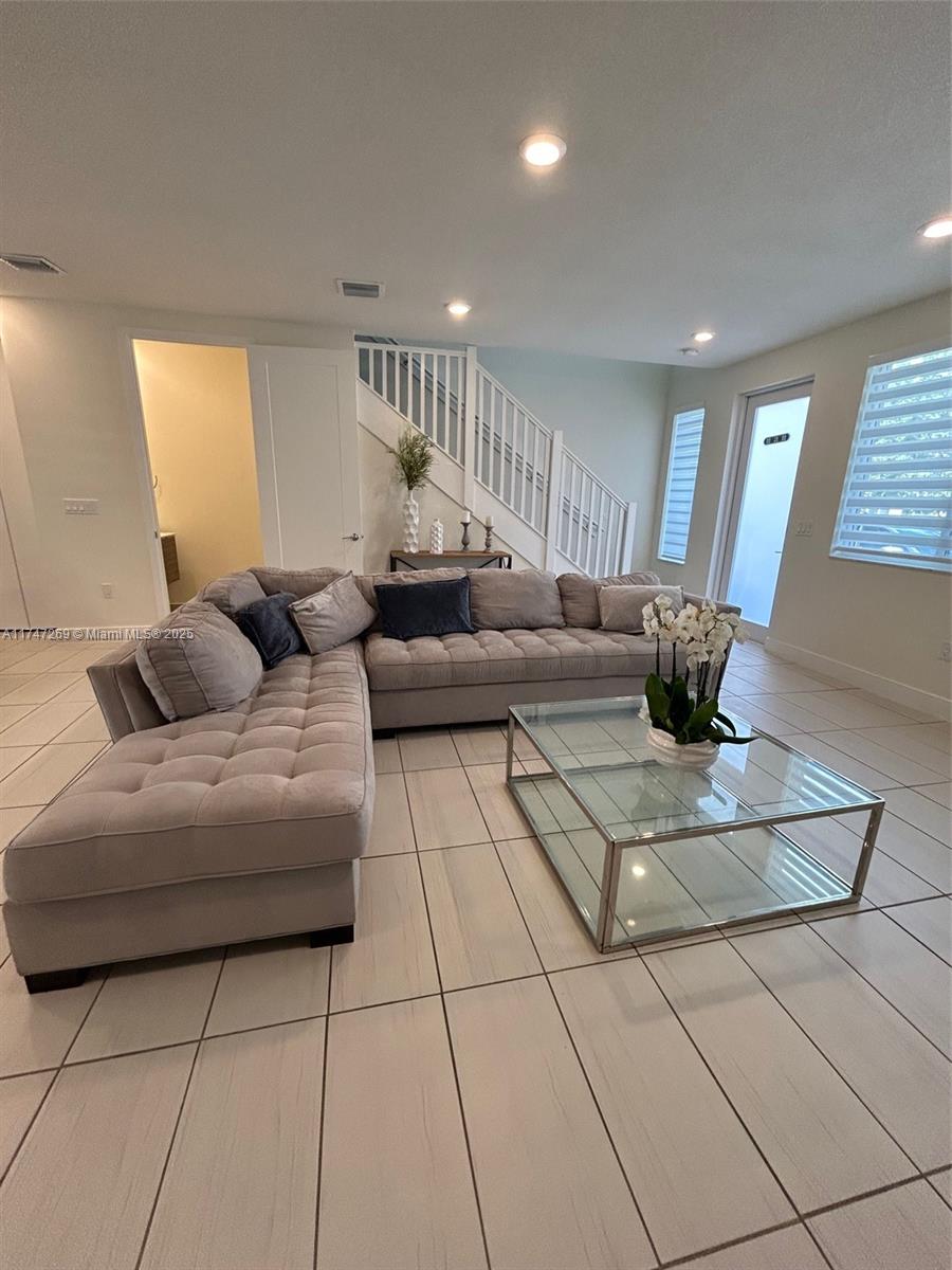 6458 NW 103rd Pl # 6458