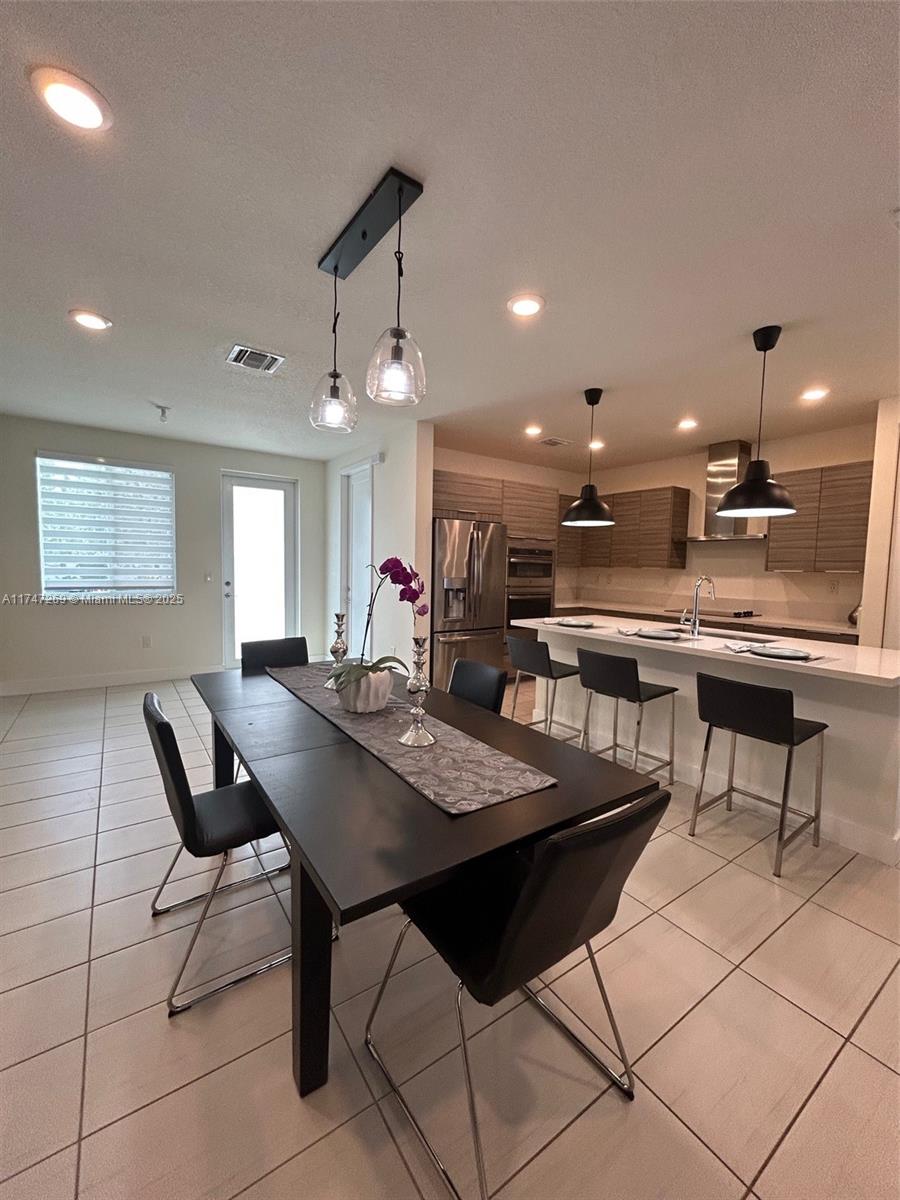 6458 NW 103rd Pl # 6458