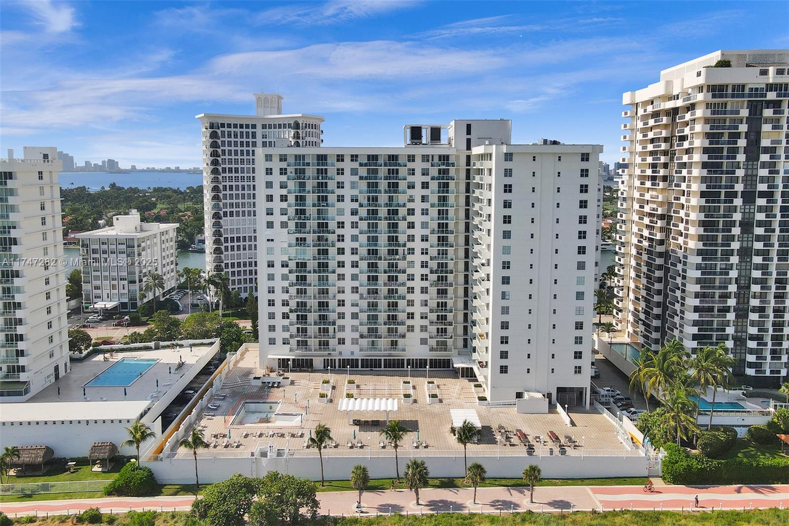 5701 Collins Ave Unit: PH12