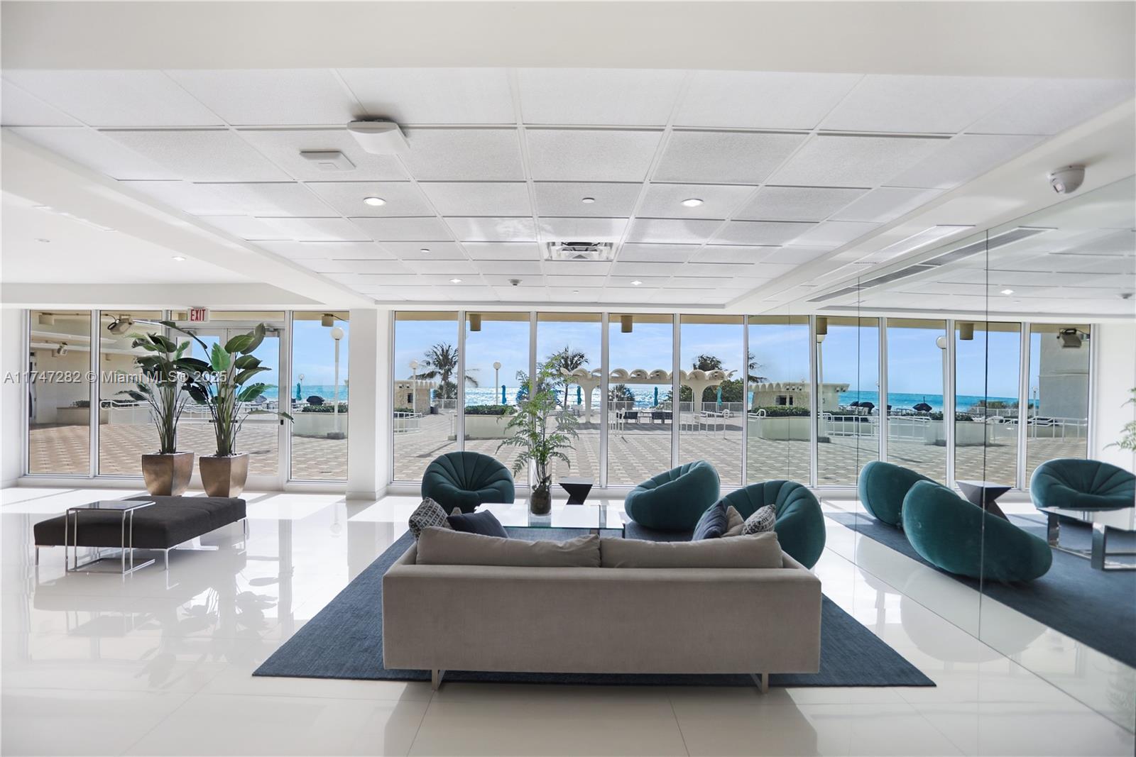 5701 Collins Ave Unit: PH12