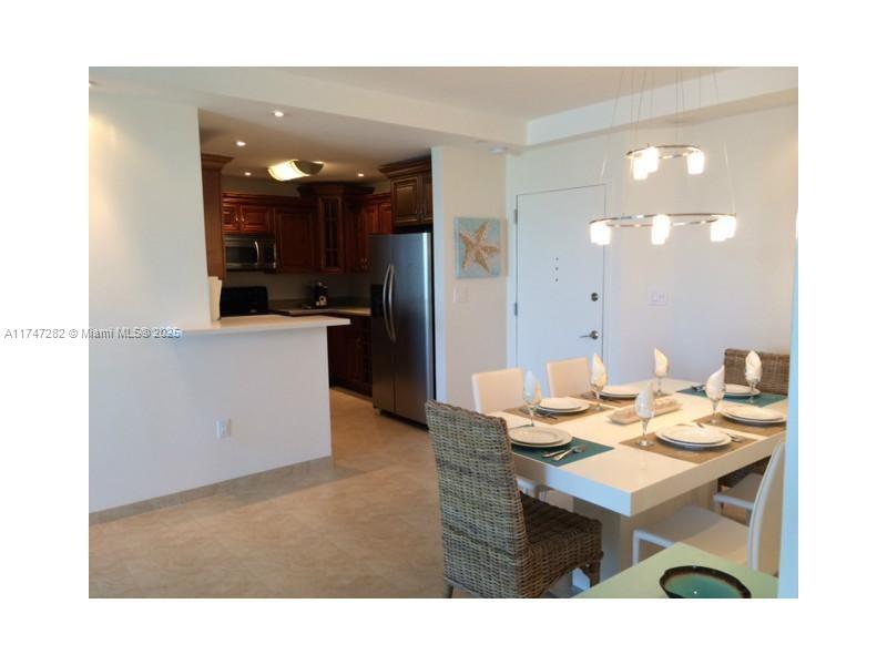 5701 Collins Ave Unit: PH12