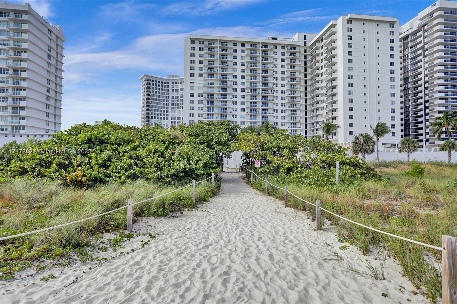5701 Collins Ave Unit: PH12