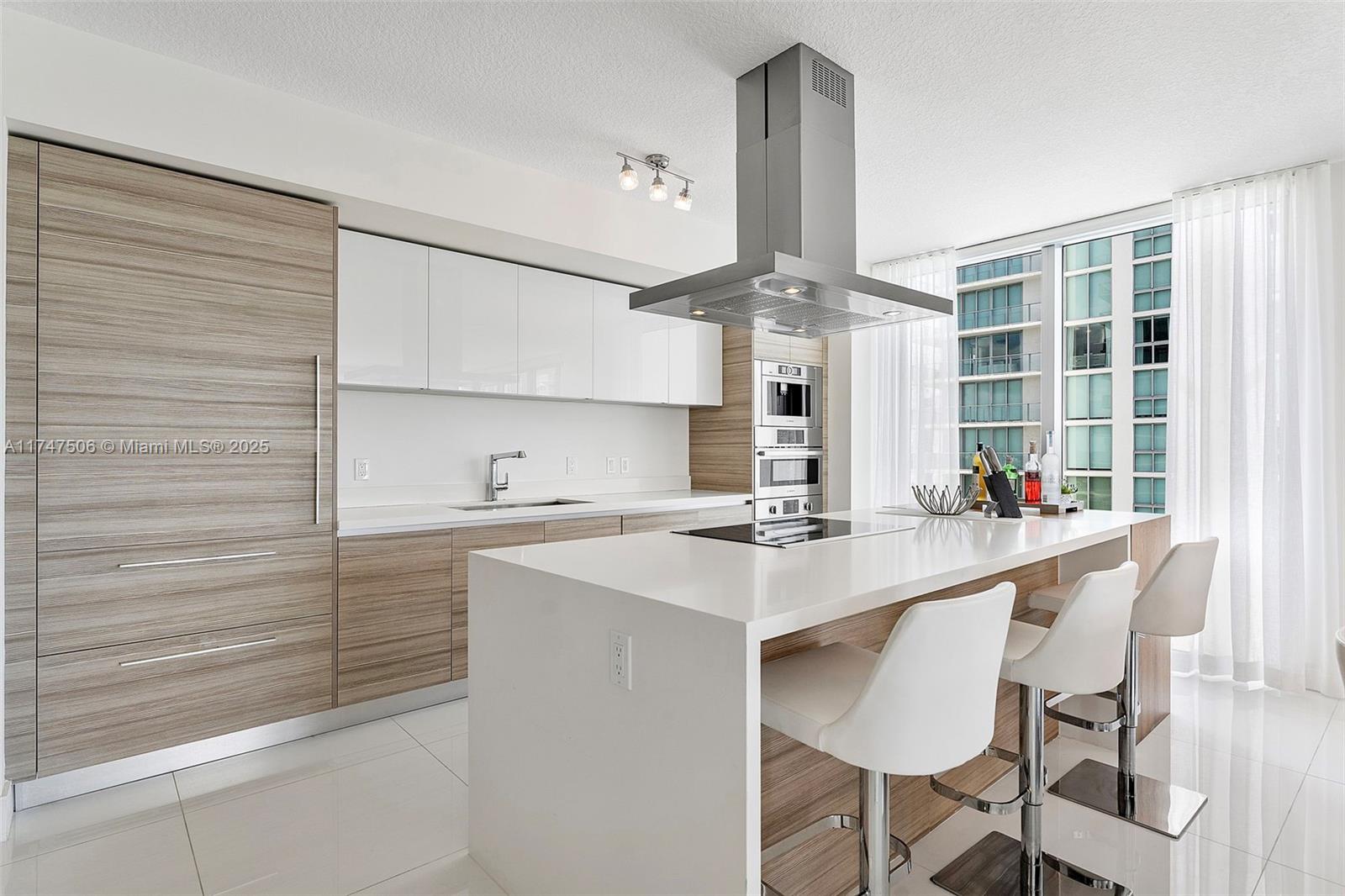 330 Sunny Isles Blvd # 1408 Unit: 5-1408