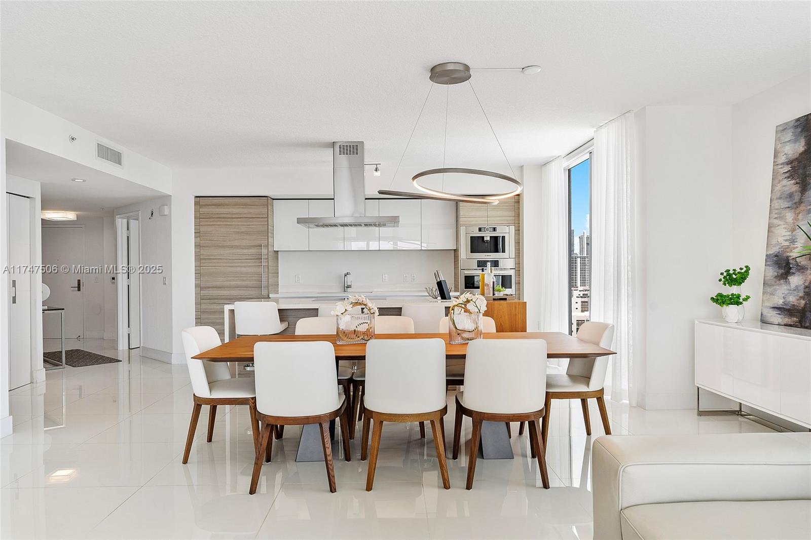 330 Sunny Isles Blvd # 1408 Unit: 5-1408