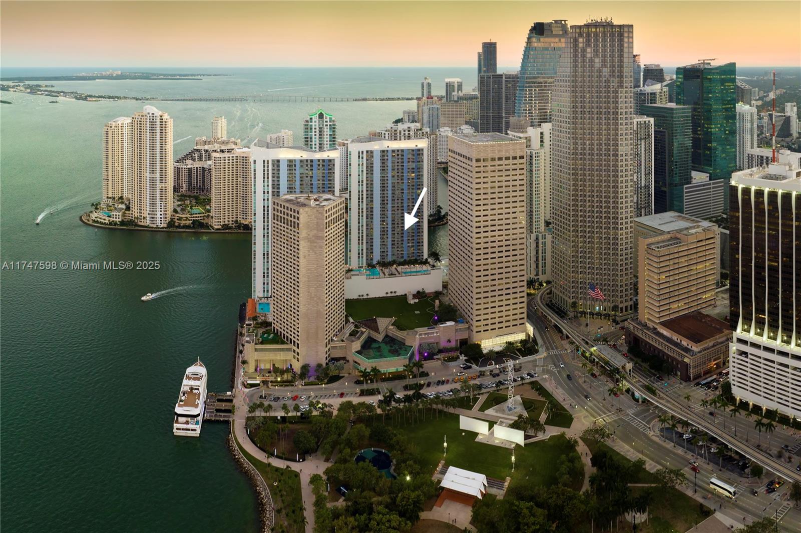325 S Biscayne Blvd # 1718