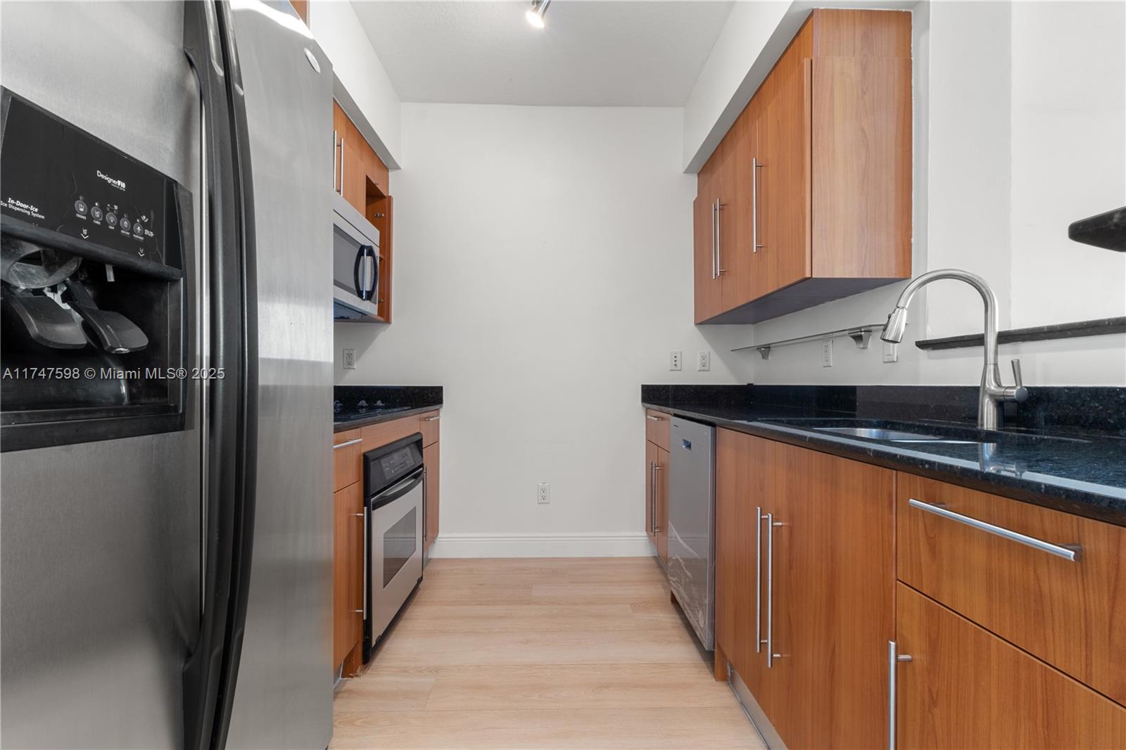 325 S Biscayne Blvd # 1718