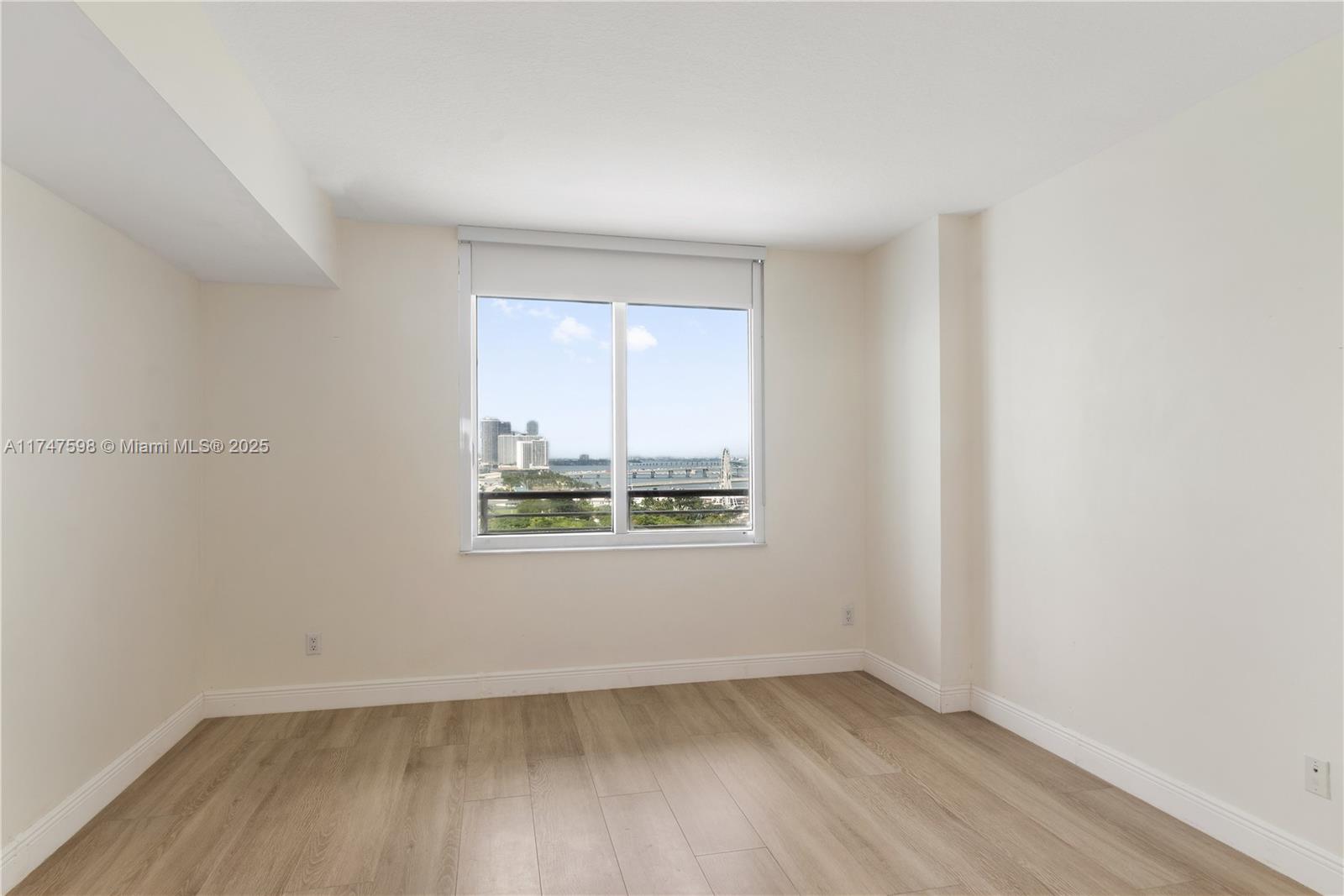 325 S Biscayne Blvd # 1718