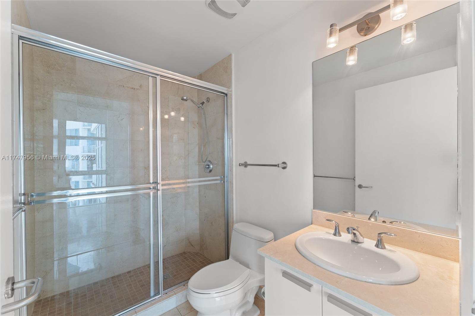 3131 NE 188th St # 1106 Unit: 1-1106