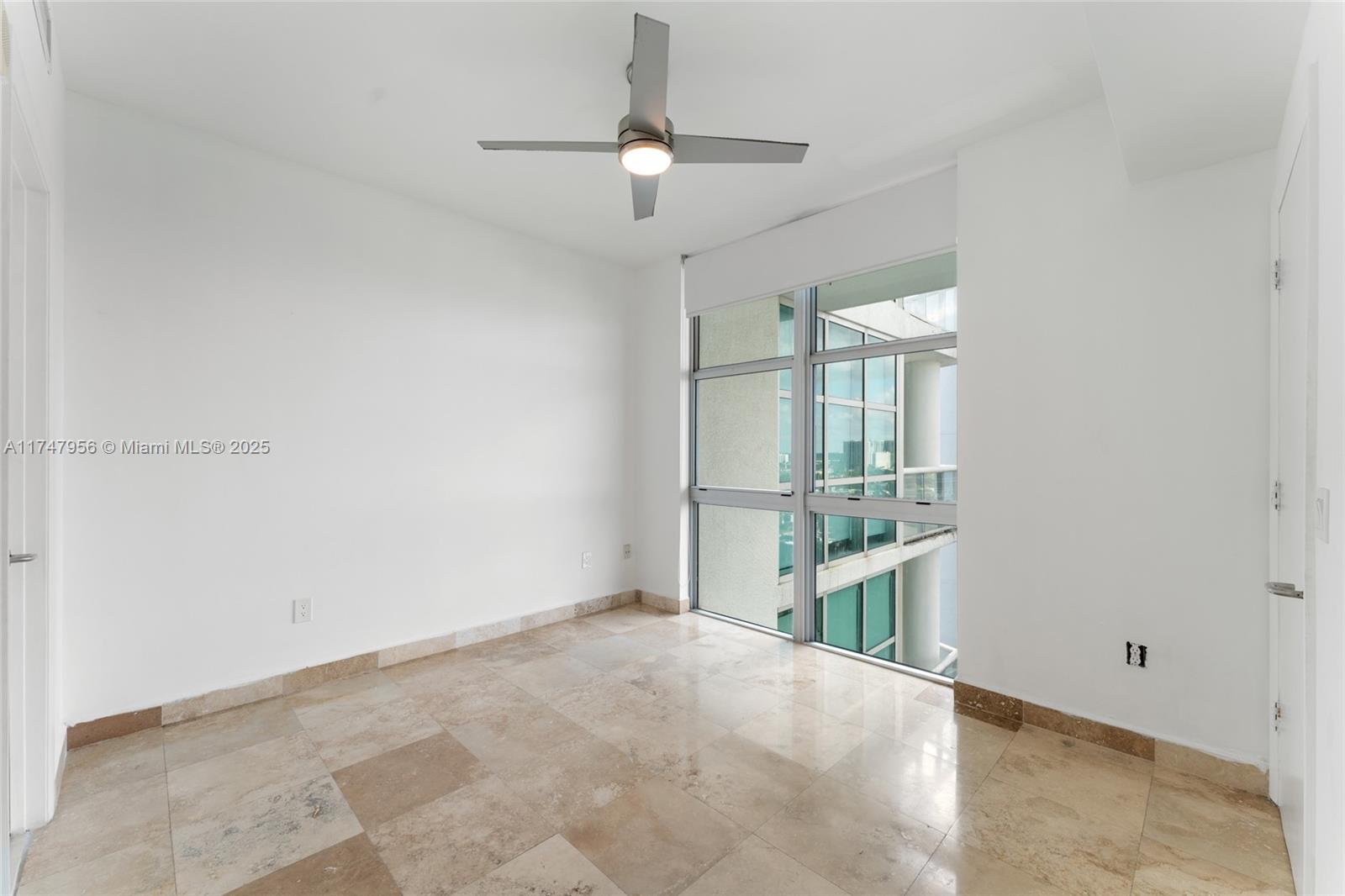 3131 NE 188th St # 1106 Unit: 1-1106
