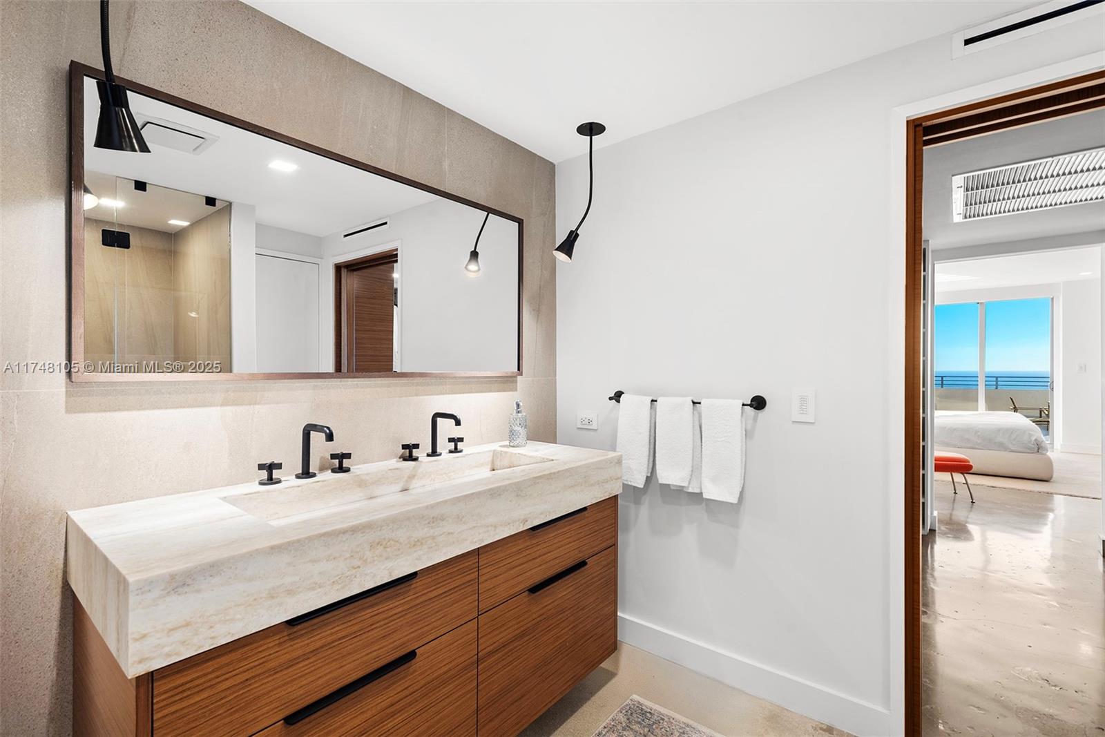 5555 Collins Ave Unit: PHC