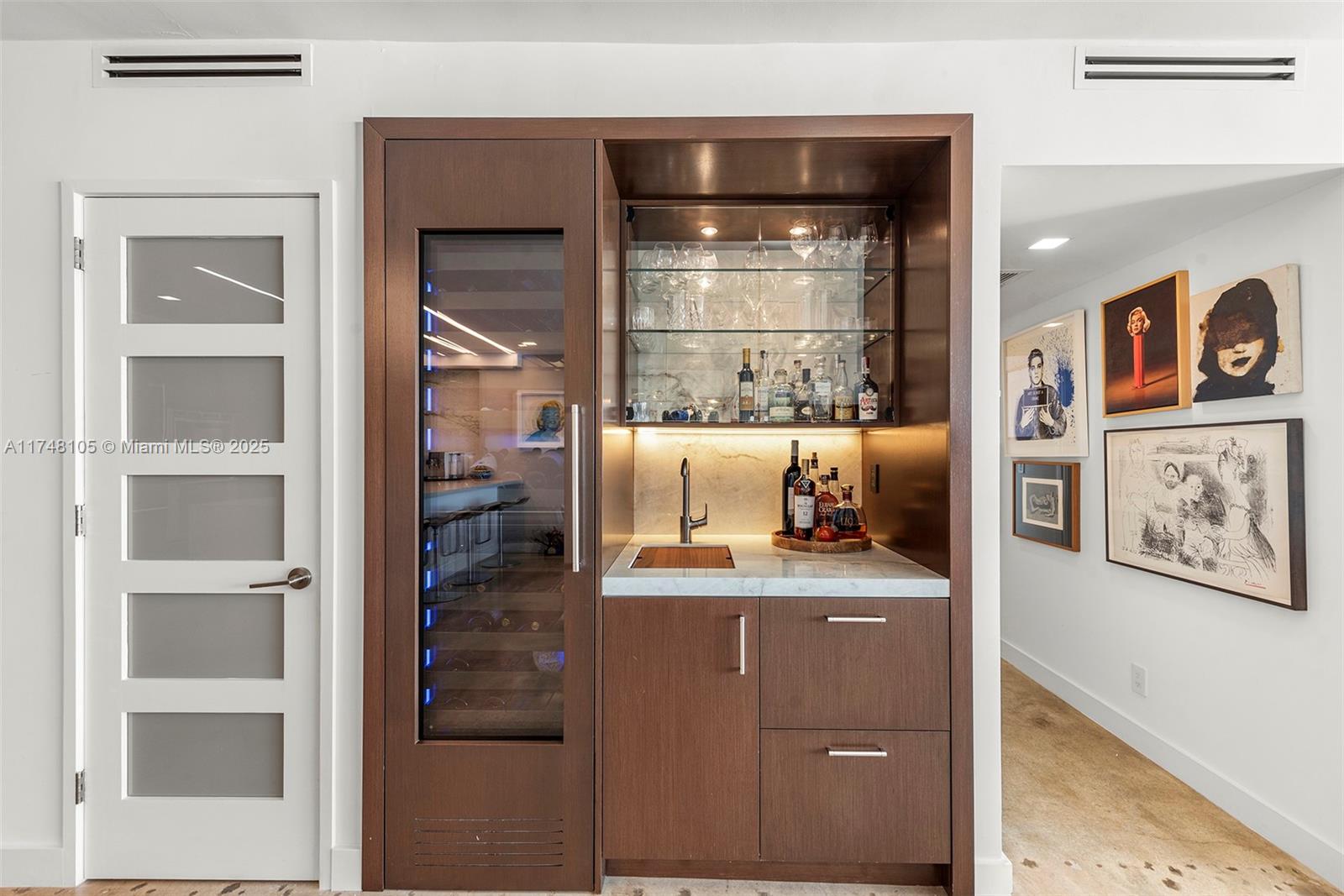 5555 Collins Ave Unit: PHC