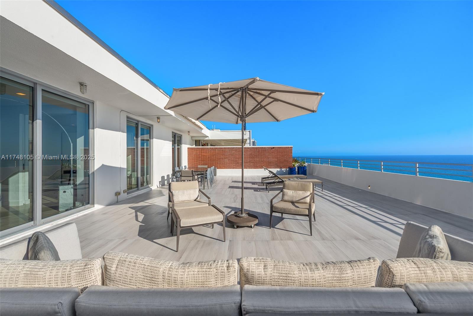 5555 Collins Ave Unit: PHC