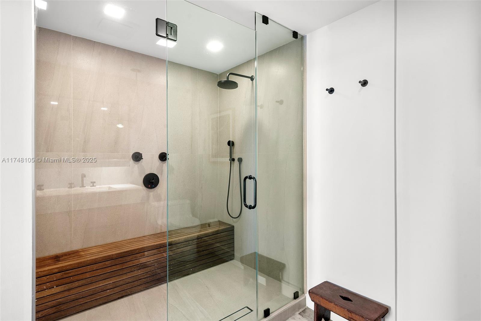 5555 Collins Ave Unit: PHC