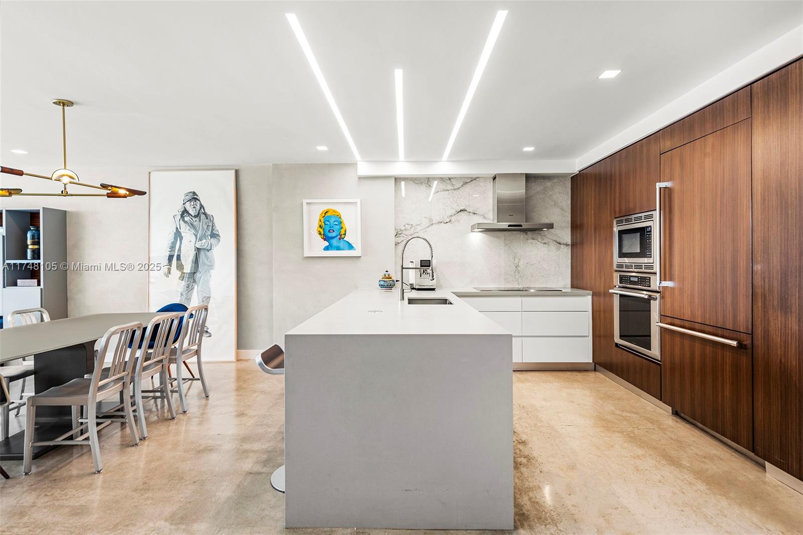 5555 Collins Ave Unit: PHC