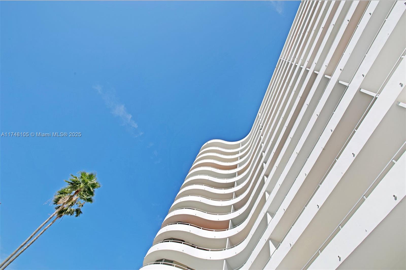 5555 Collins Ave Unit: PHC