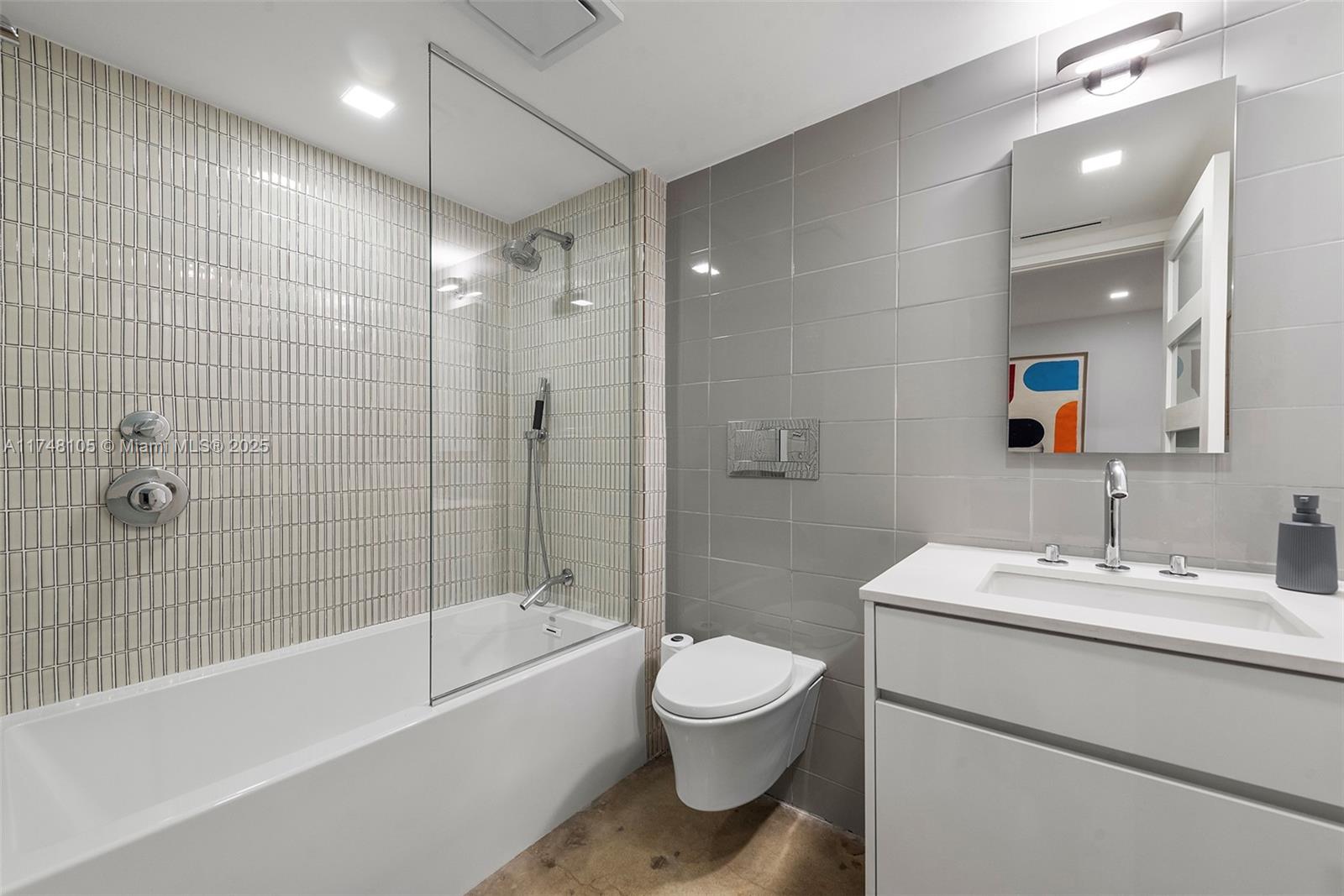 5555 Collins Ave Unit: PHC