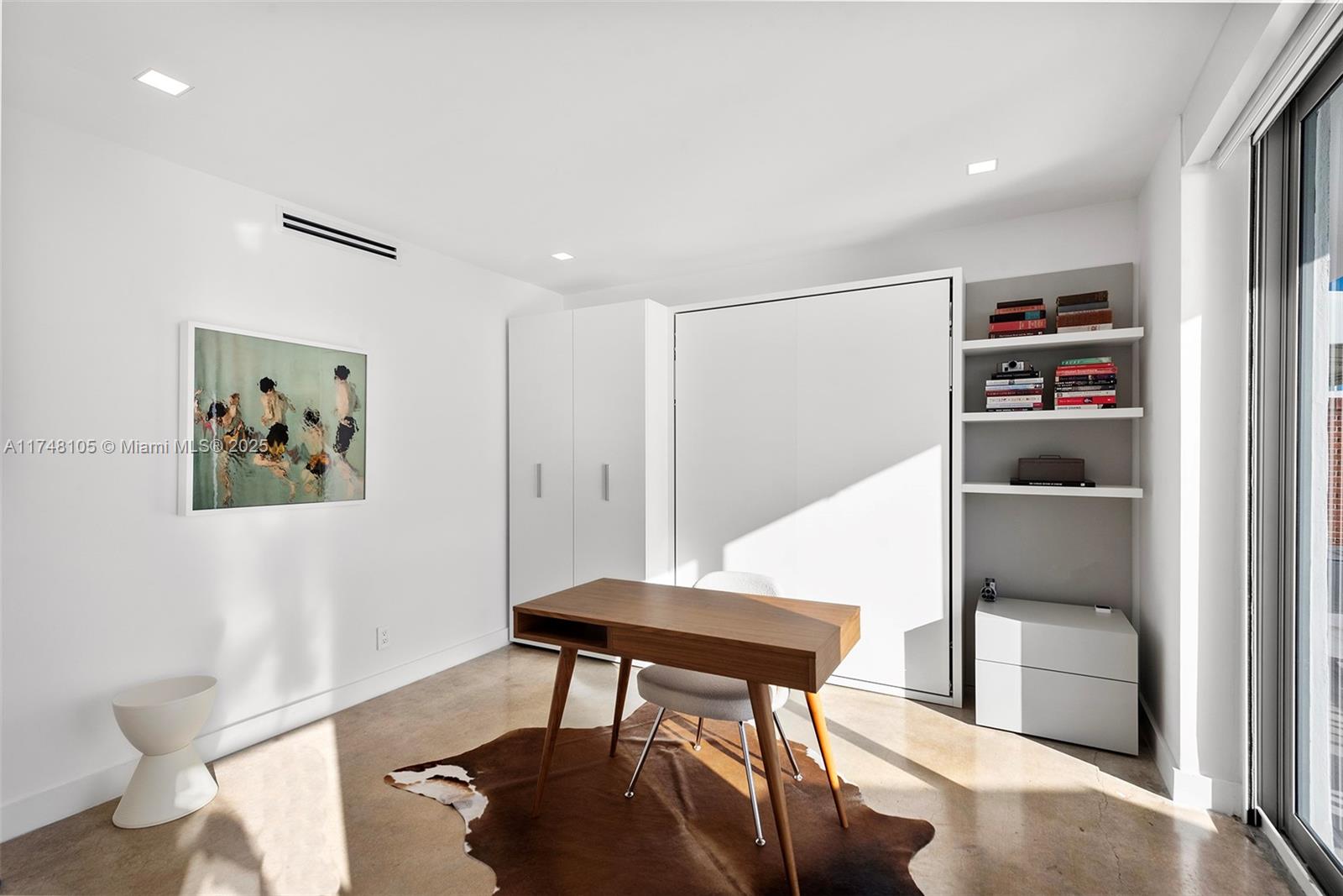 5555 Collins Ave Unit: PHC