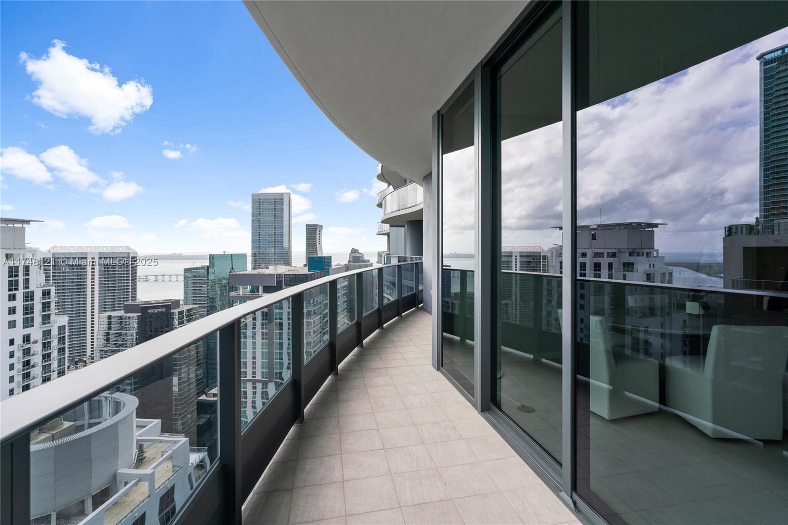 1000 Brickell Plz Unit: PH5005