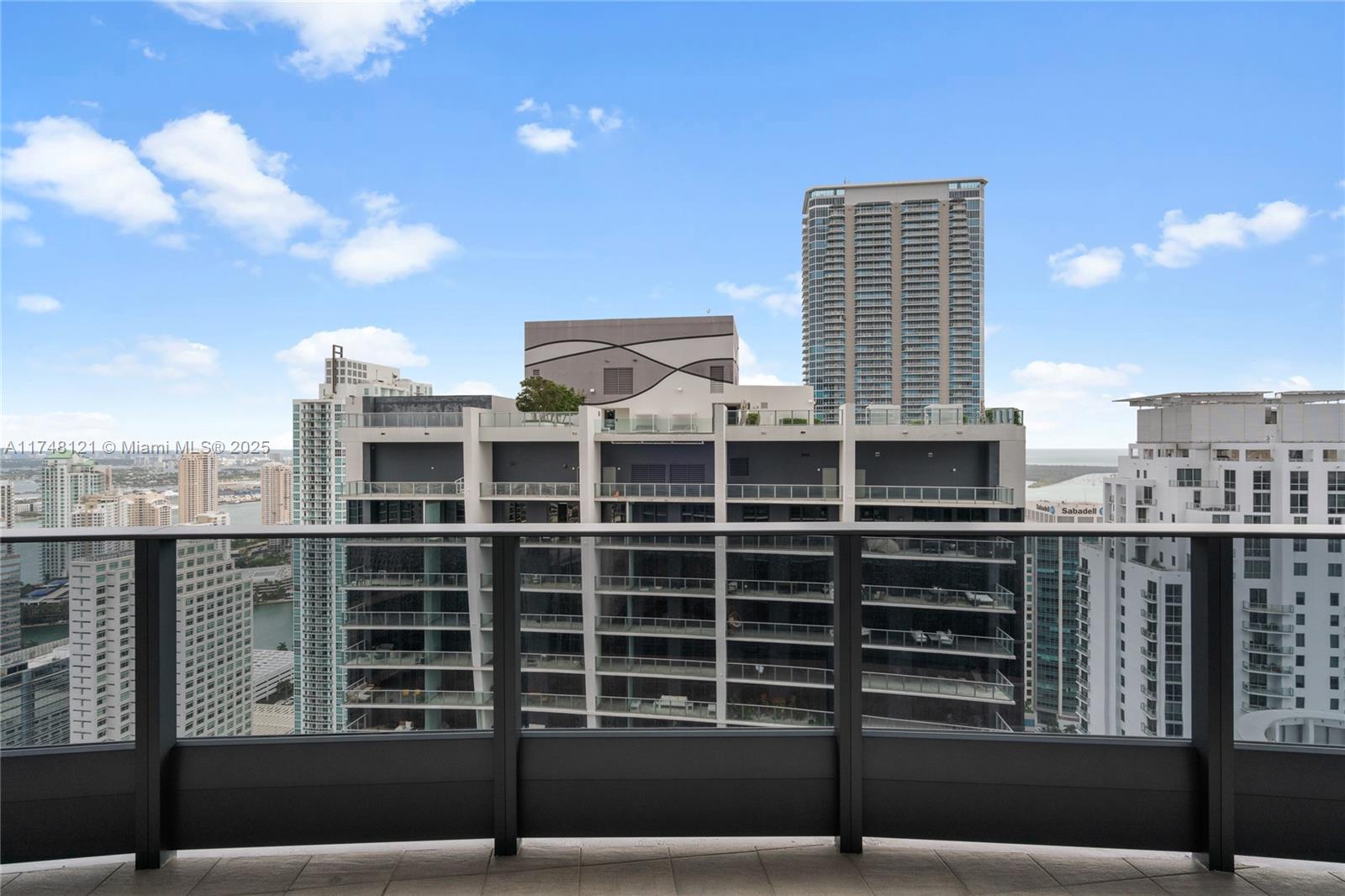 1000 Brickell Plz Unit: PH5005