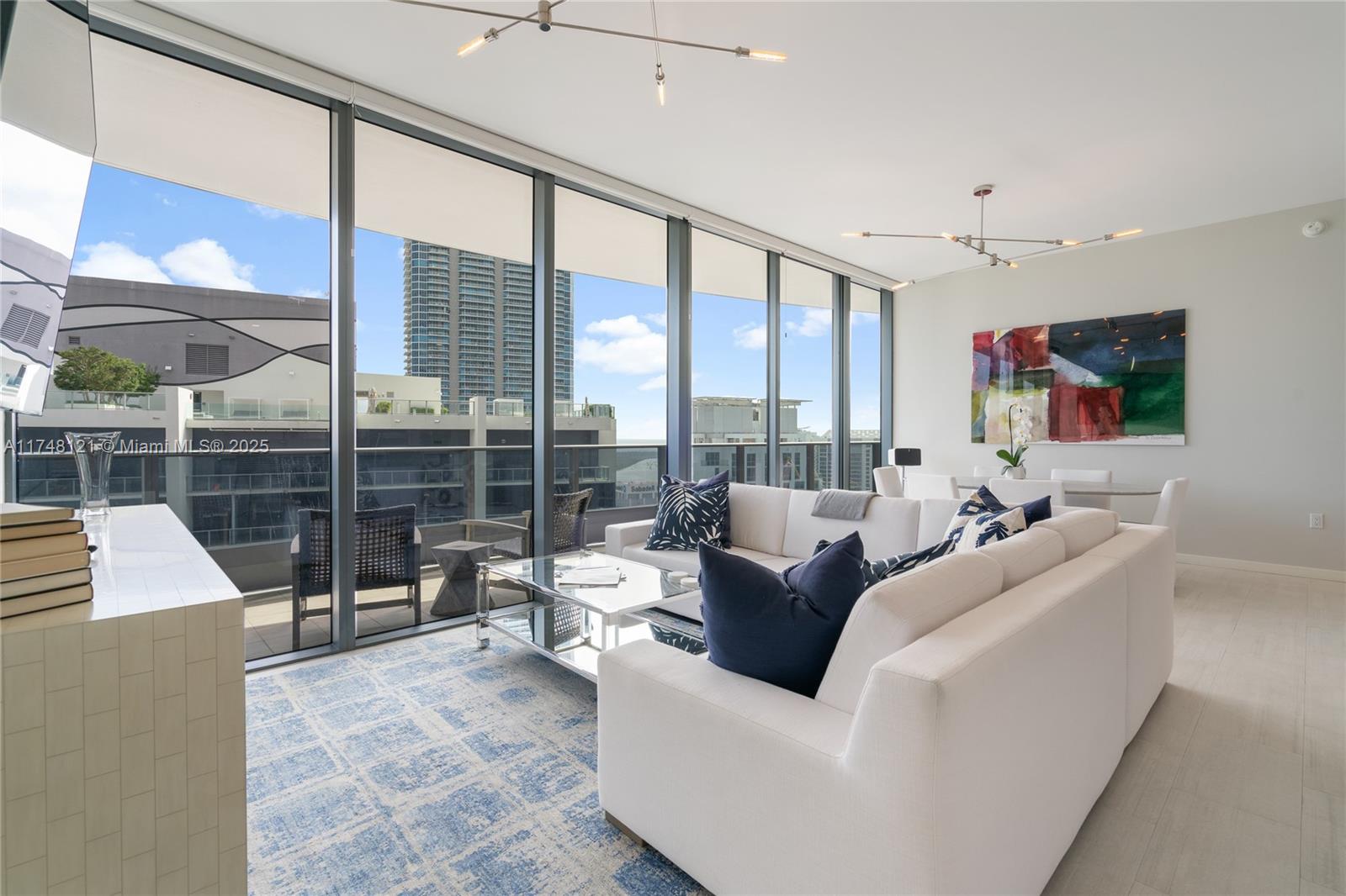 1000 Brickell Plz Unit: PH5005