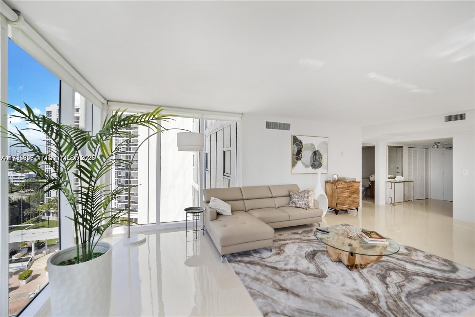 10275 Collins Ave # 810