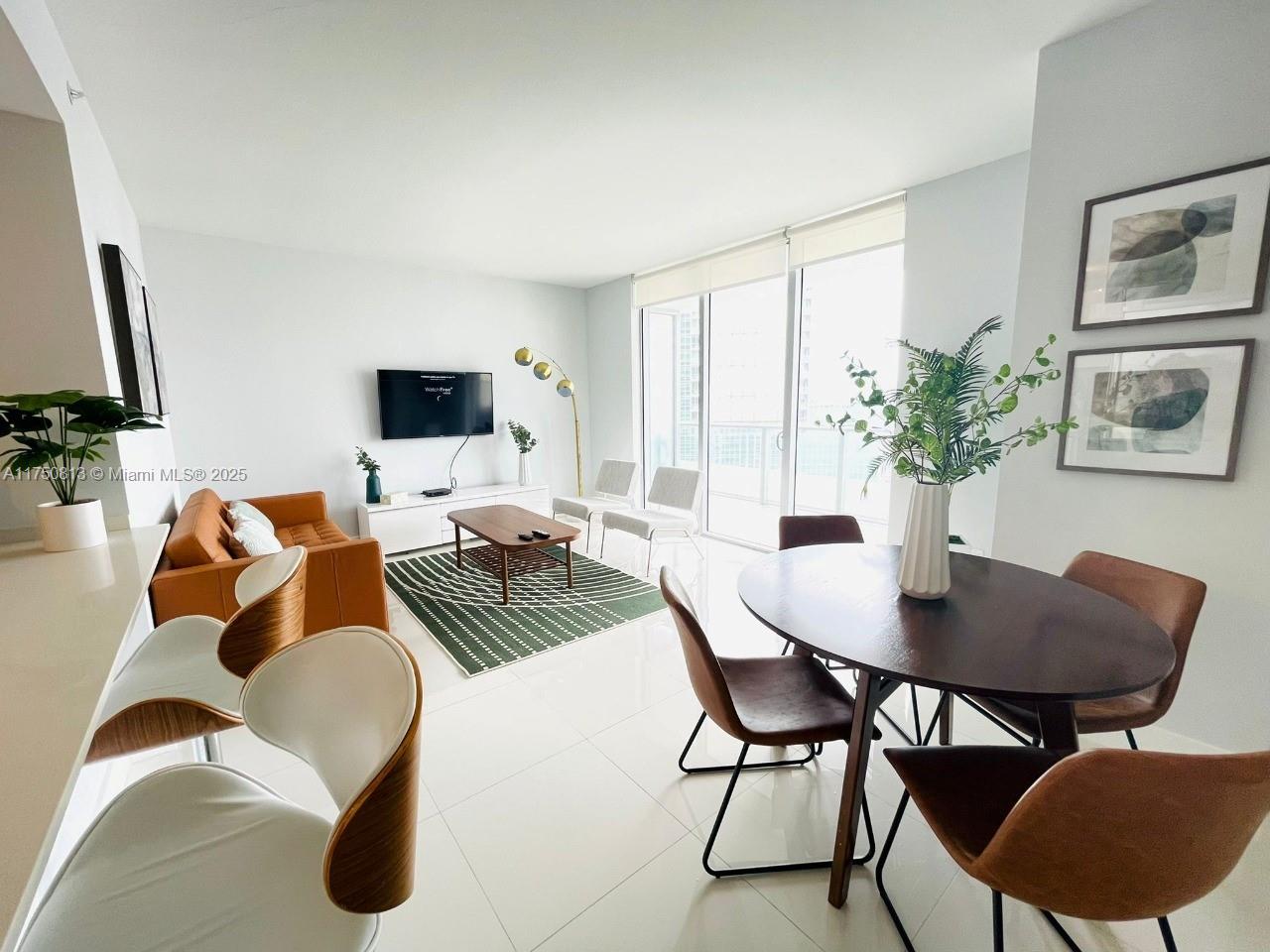 1300 Brickell Bay Dr # 3600