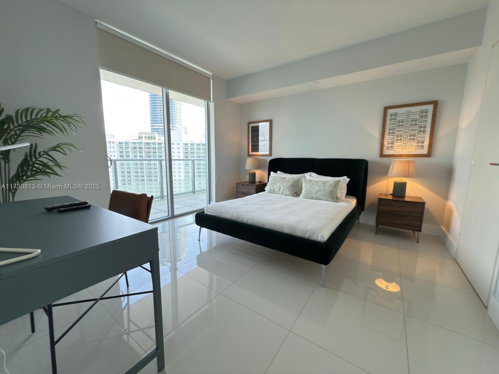 1300 Brickell Bay Dr # 3600