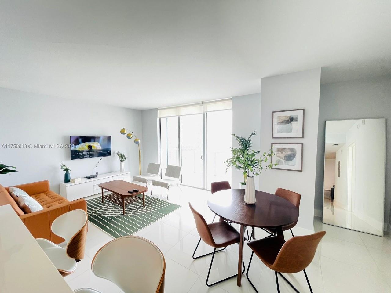 1300 Brickell Bay Dr # 3600