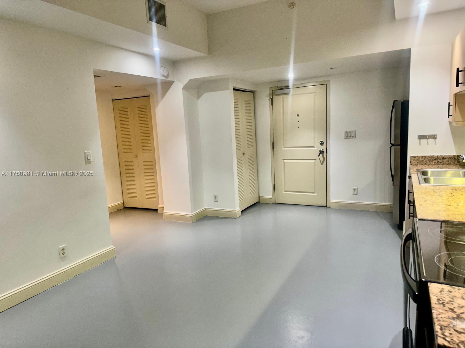 111 E Flagler # 702