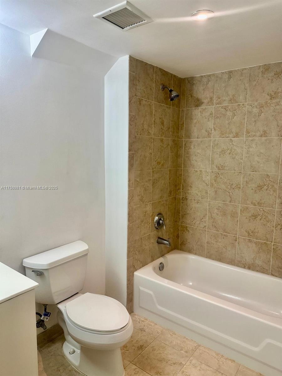 111 E Flagler # 702