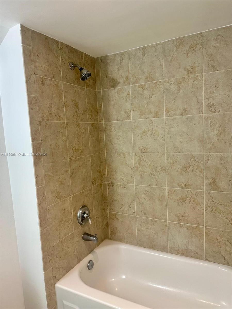 111 E Flagler # 702