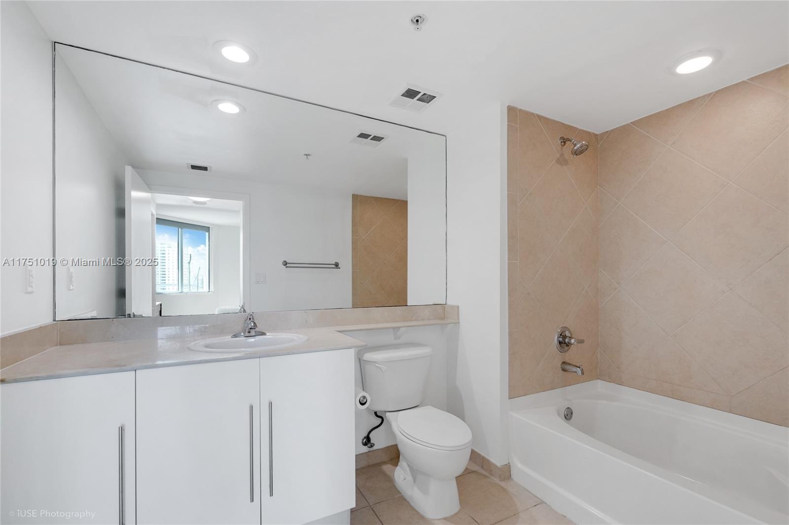 325 S Biscayne Blvd # 1721