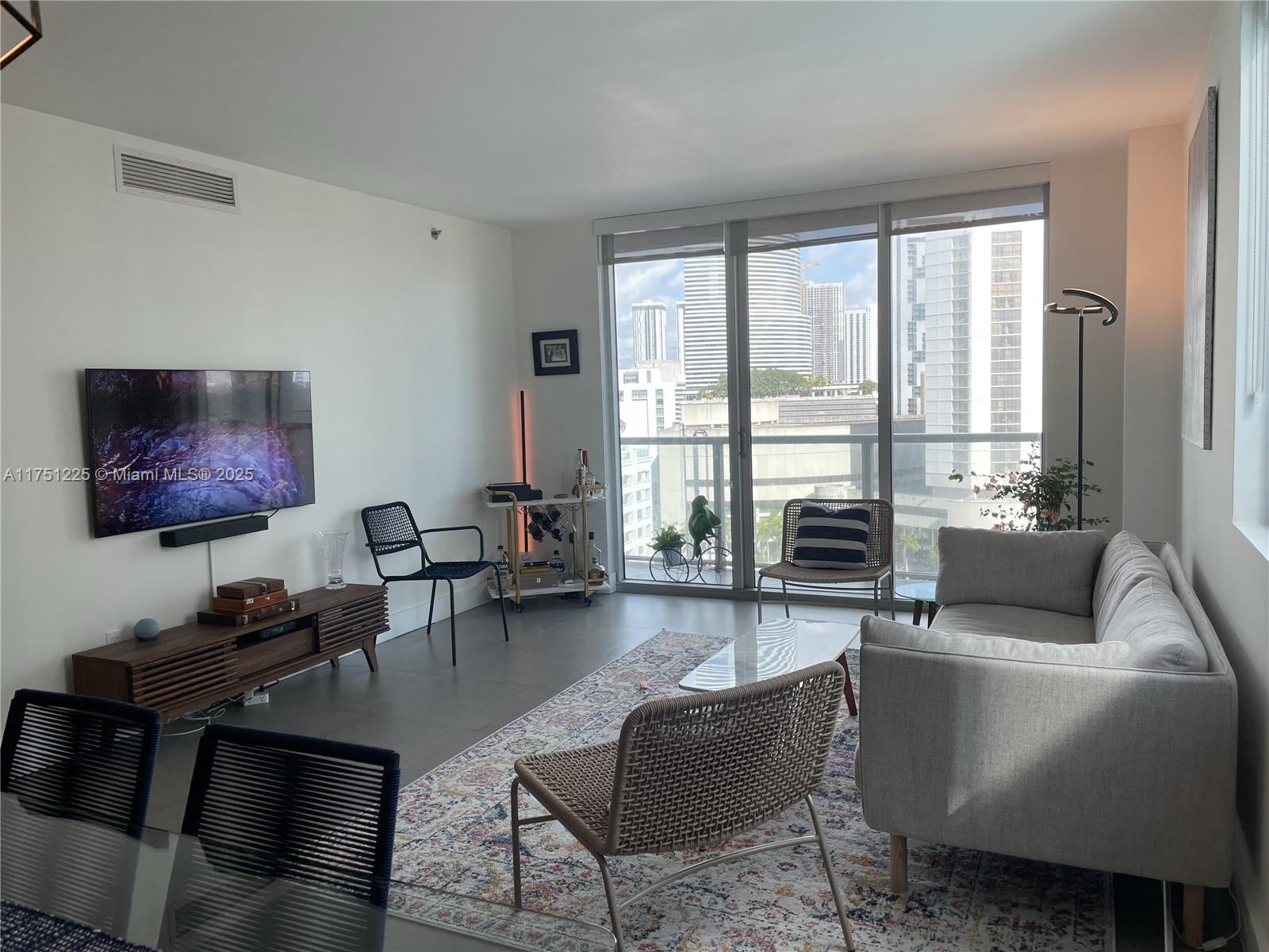 55 SE 6th St # 1407