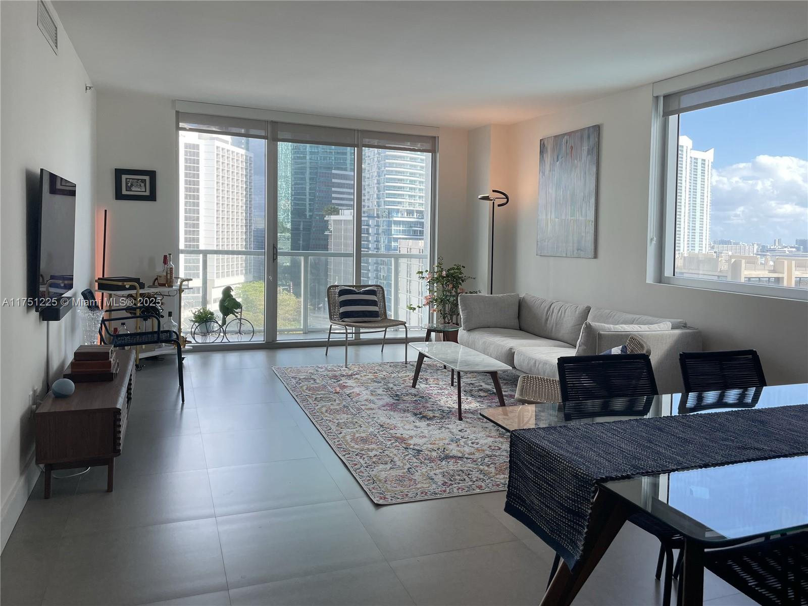 55 SE 6th St # 1407