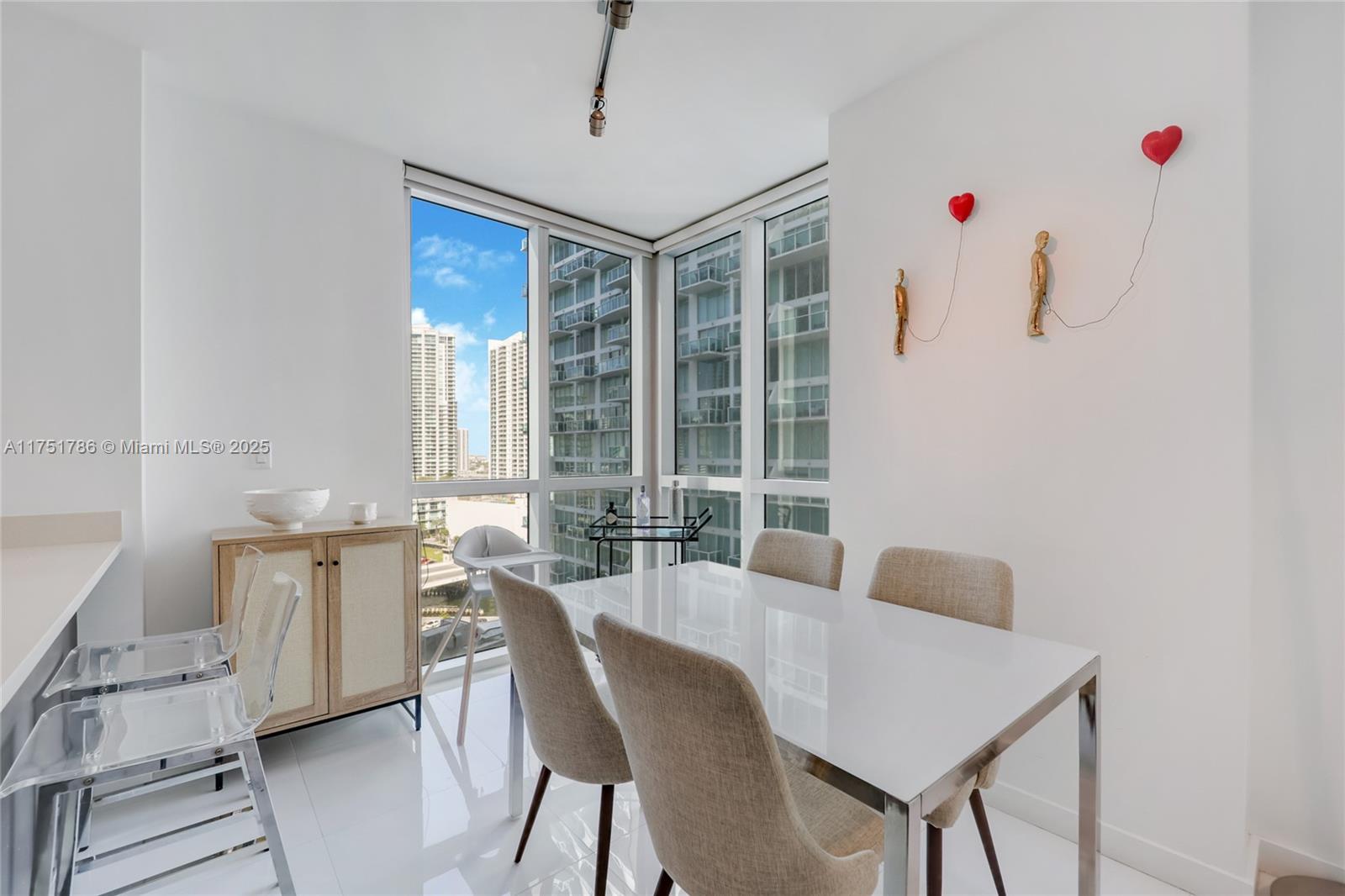 55 SE 6th St # 1901