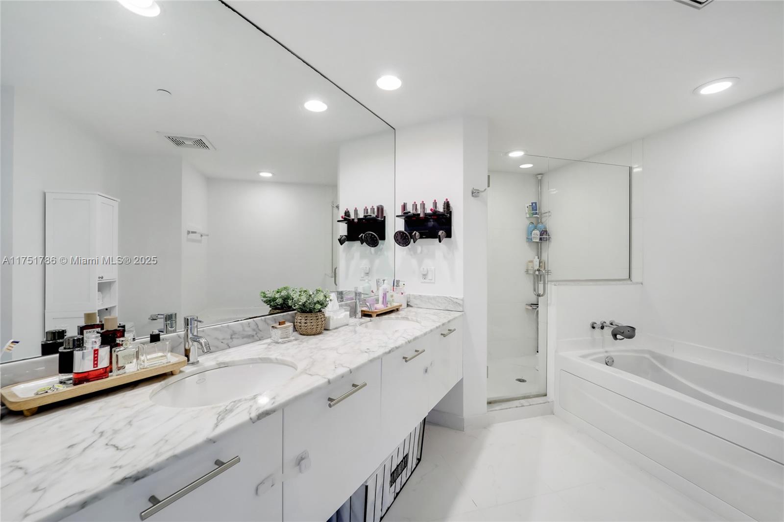 55 SE 6th St # 1901
