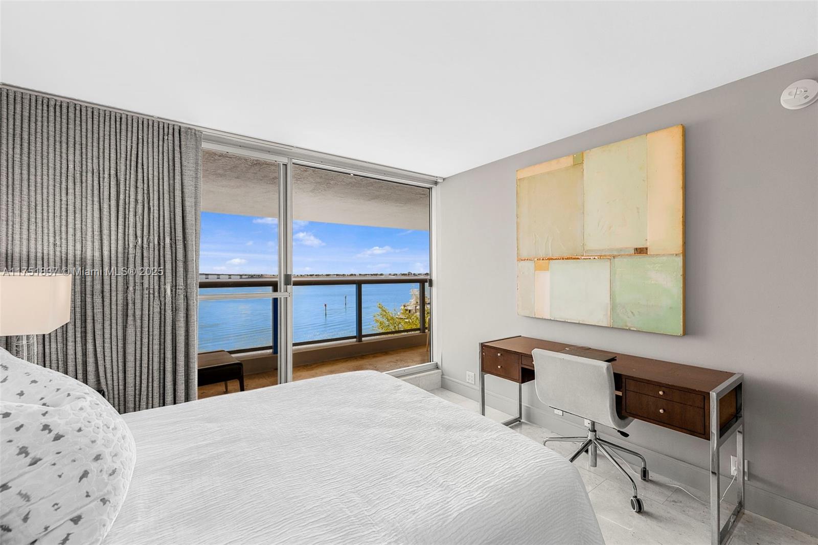1541 Brickell Ave # T301