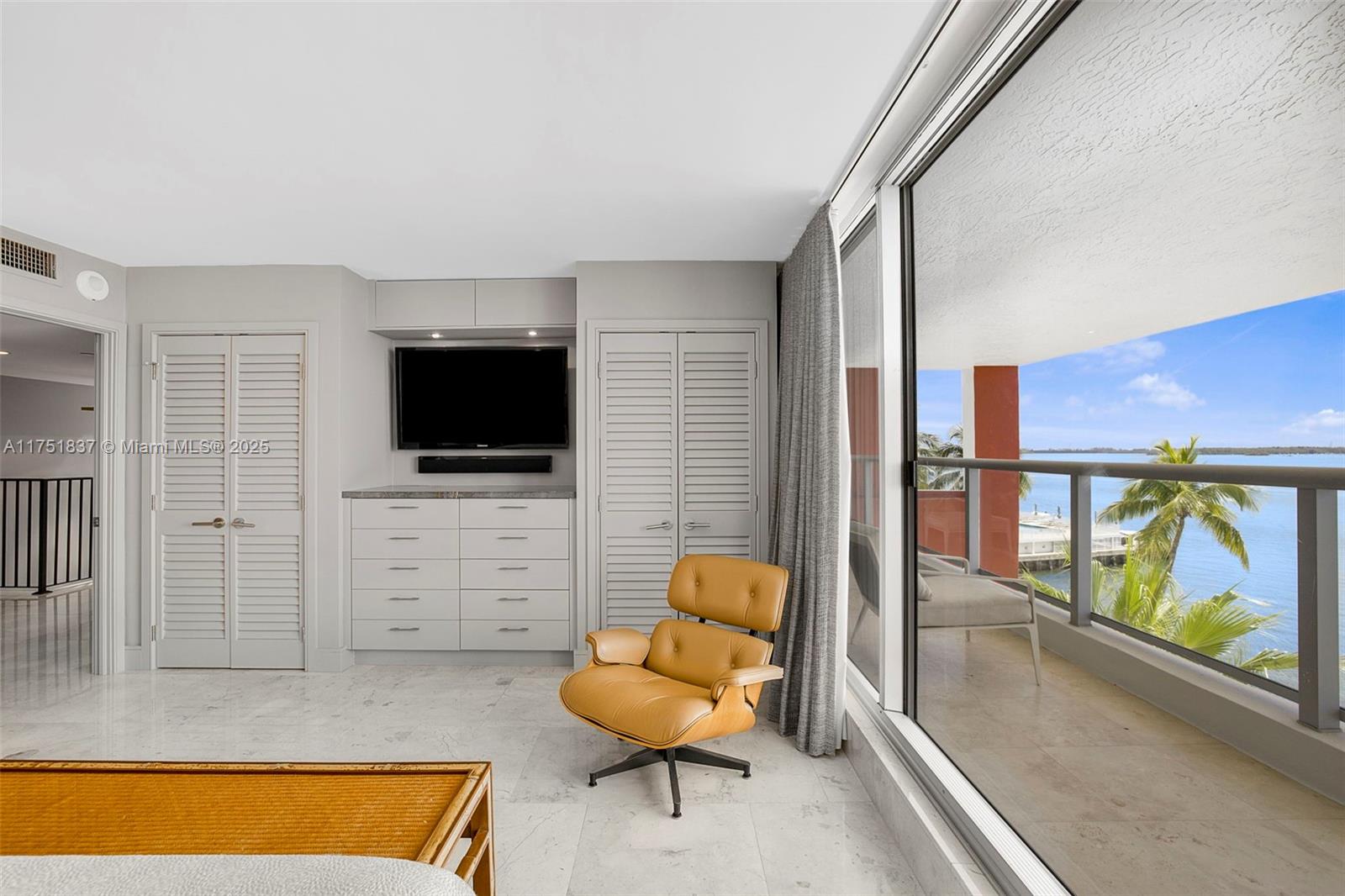 1541 Brickell Ave # T301