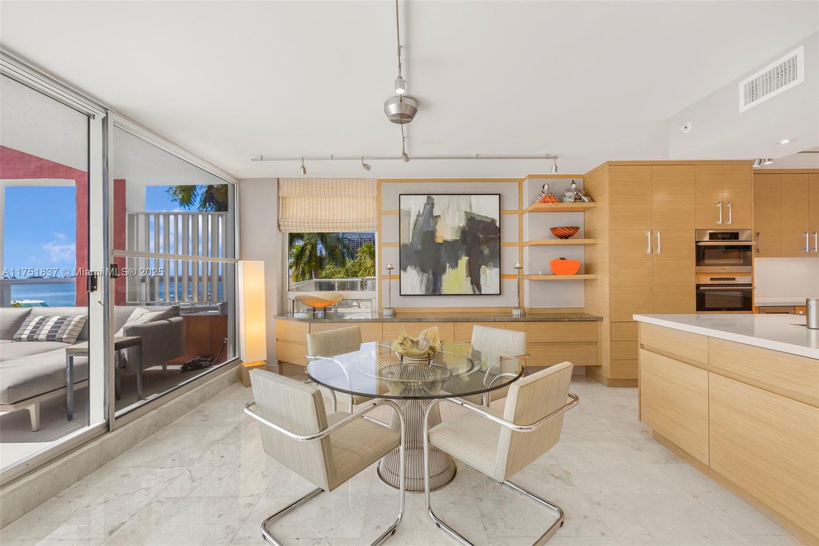 1541 Brickell Ave # T301