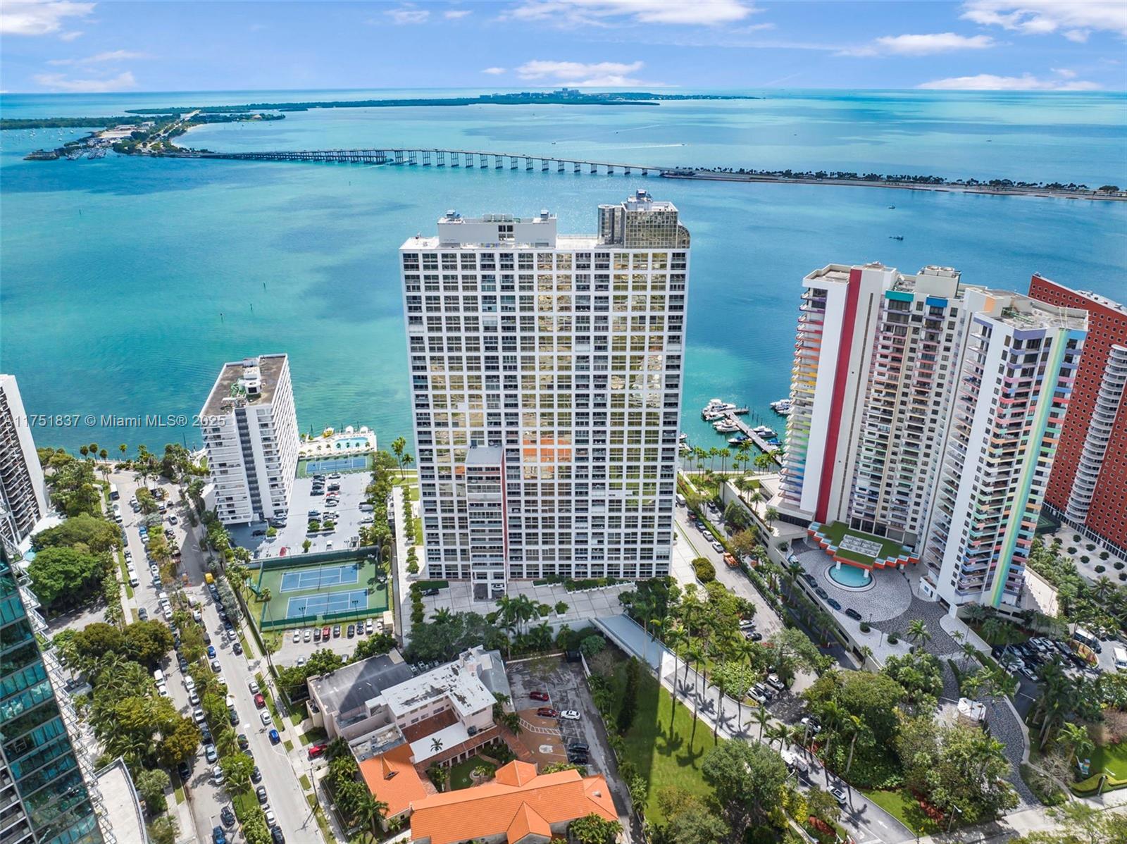 1541 Brickell Ave # T301