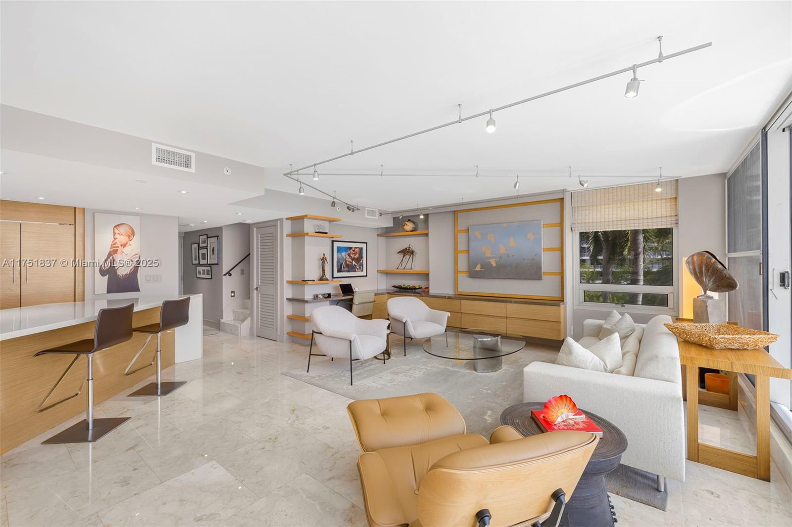 1541 Brickell Ave # T301