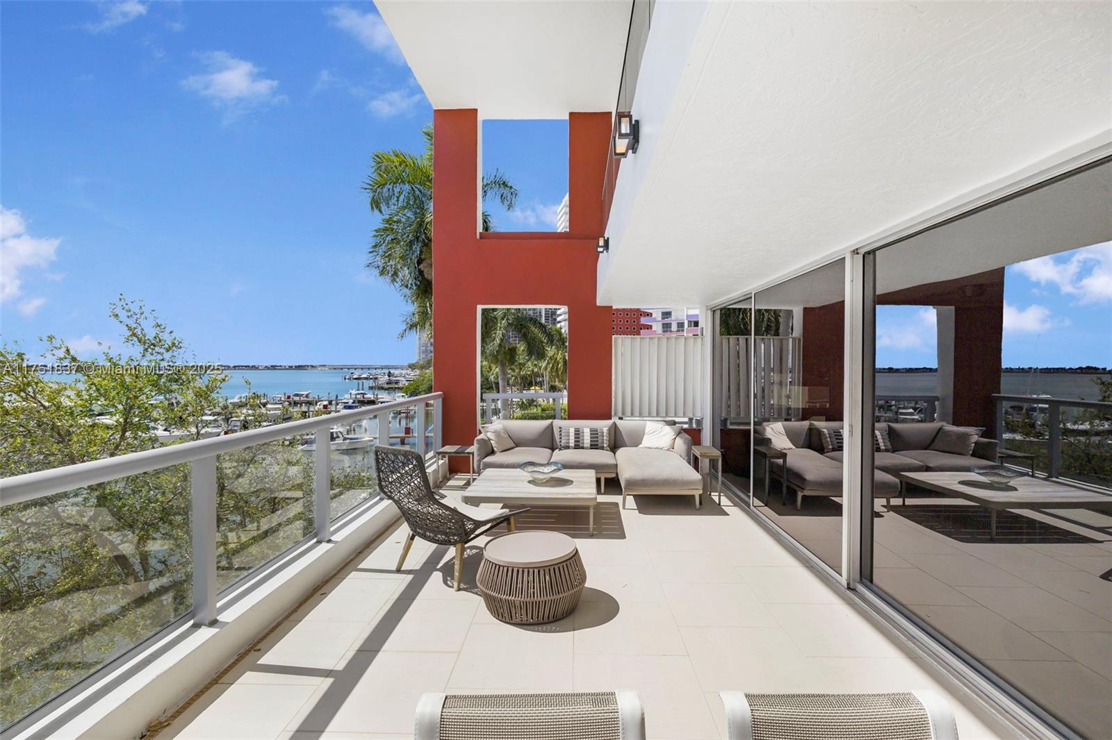 1541 Brickell Ave # T301