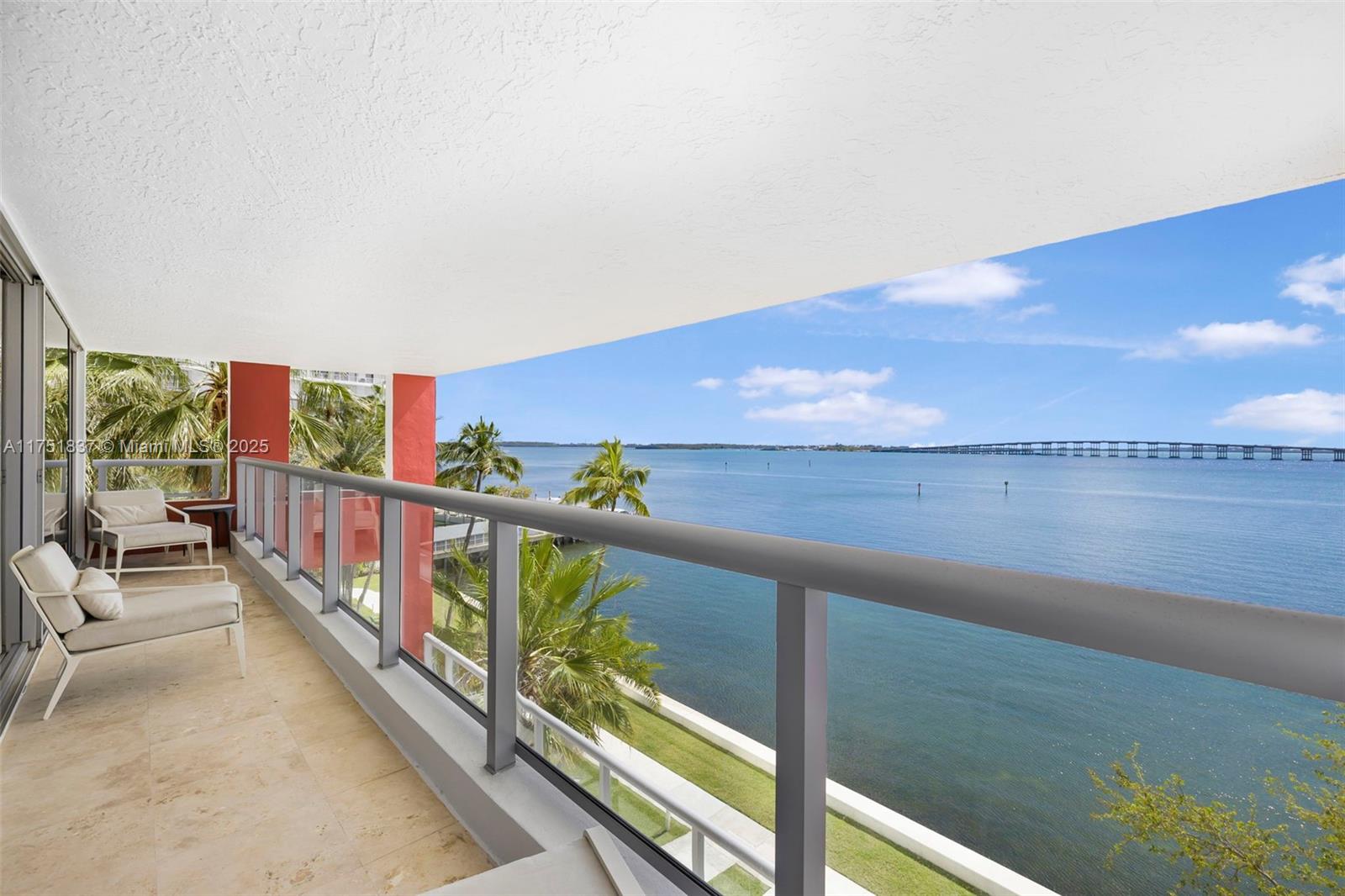 1541 Brickell Ave # T301
