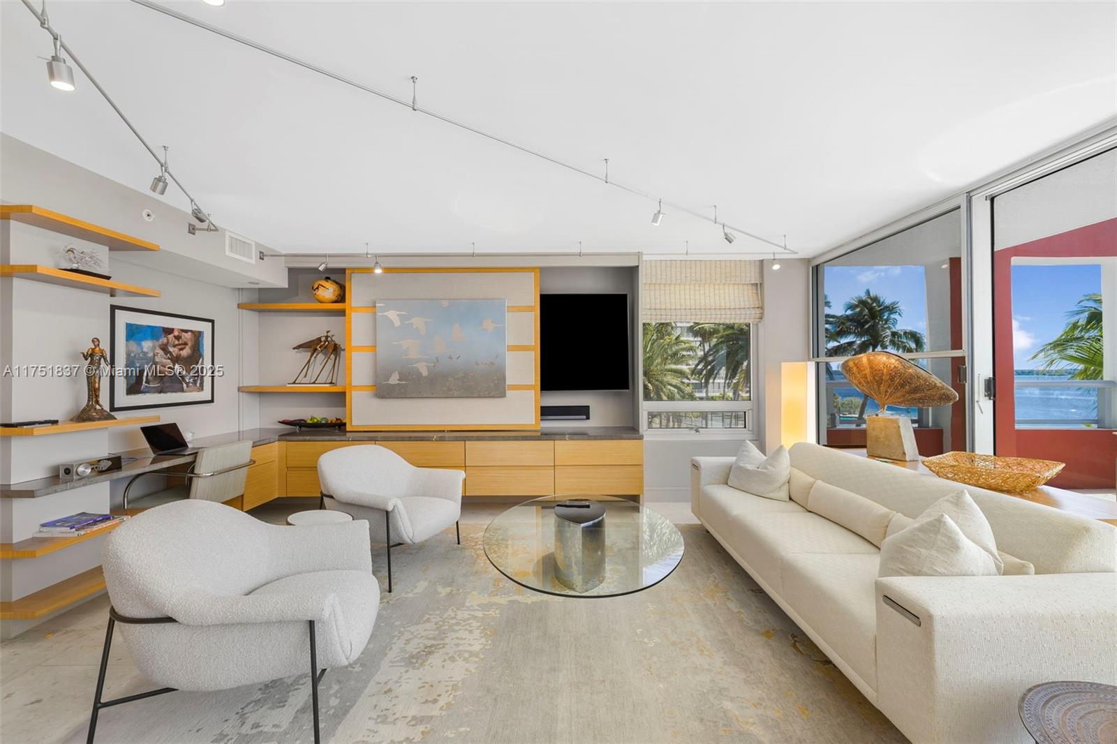 1541 Brickell Ave # T301