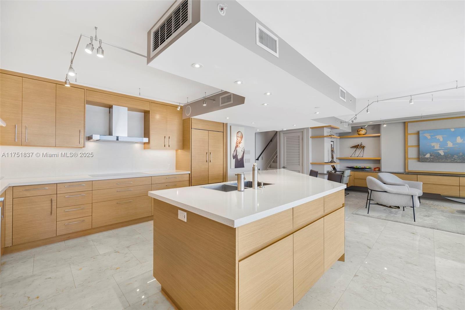 1541 Brickell Ave # T301