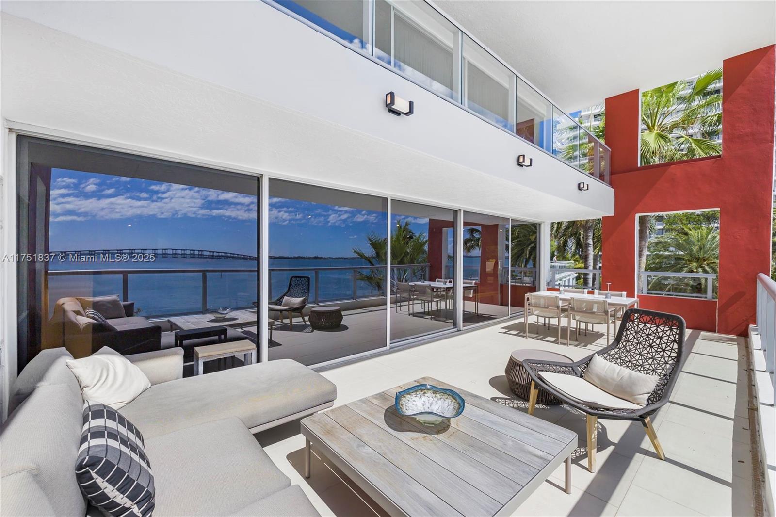 1541 Brickell Ave # T301