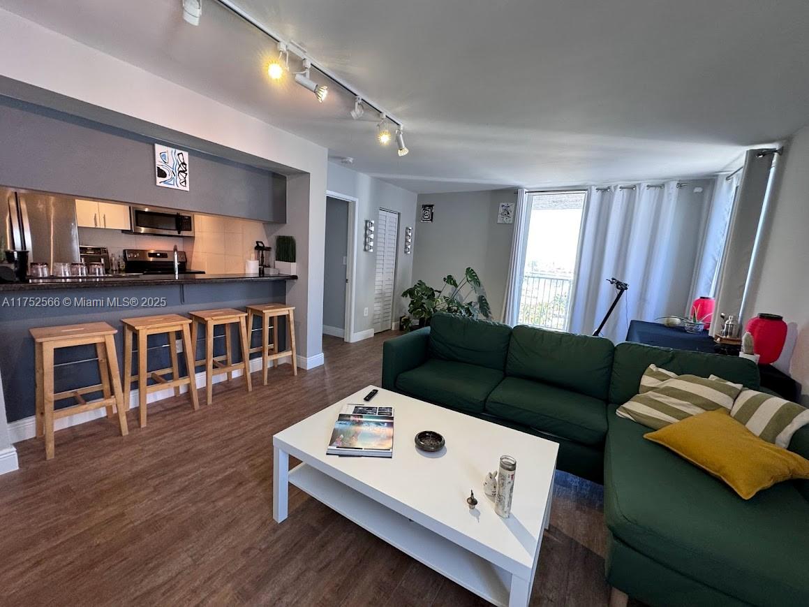 800 N Miami Ave Unit: E-1008