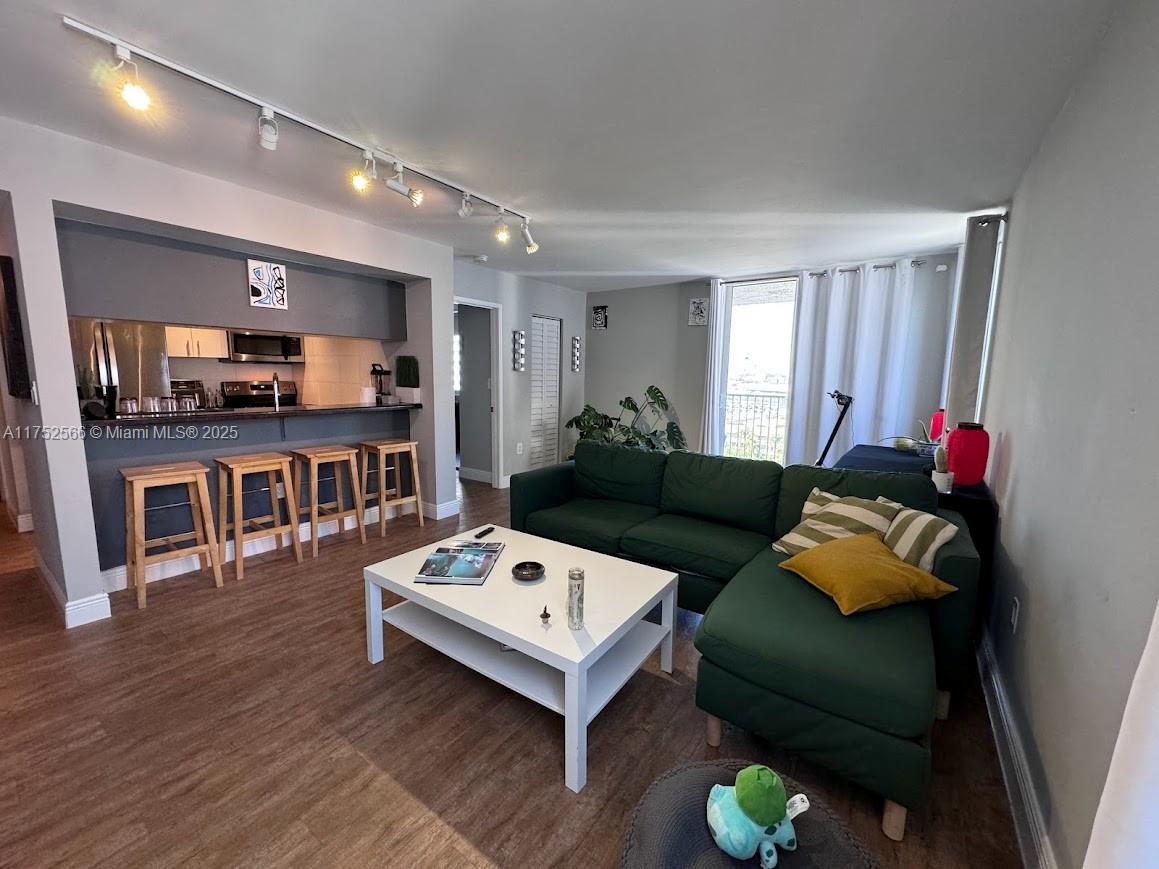 800 N Miami Ave Unit: E-1008