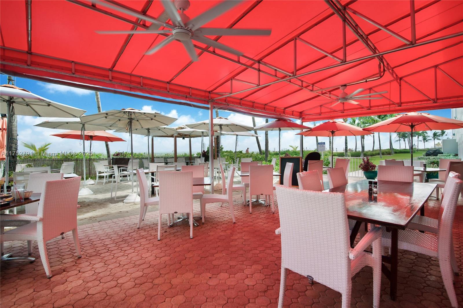19111 Collins Ave Unit: PH4